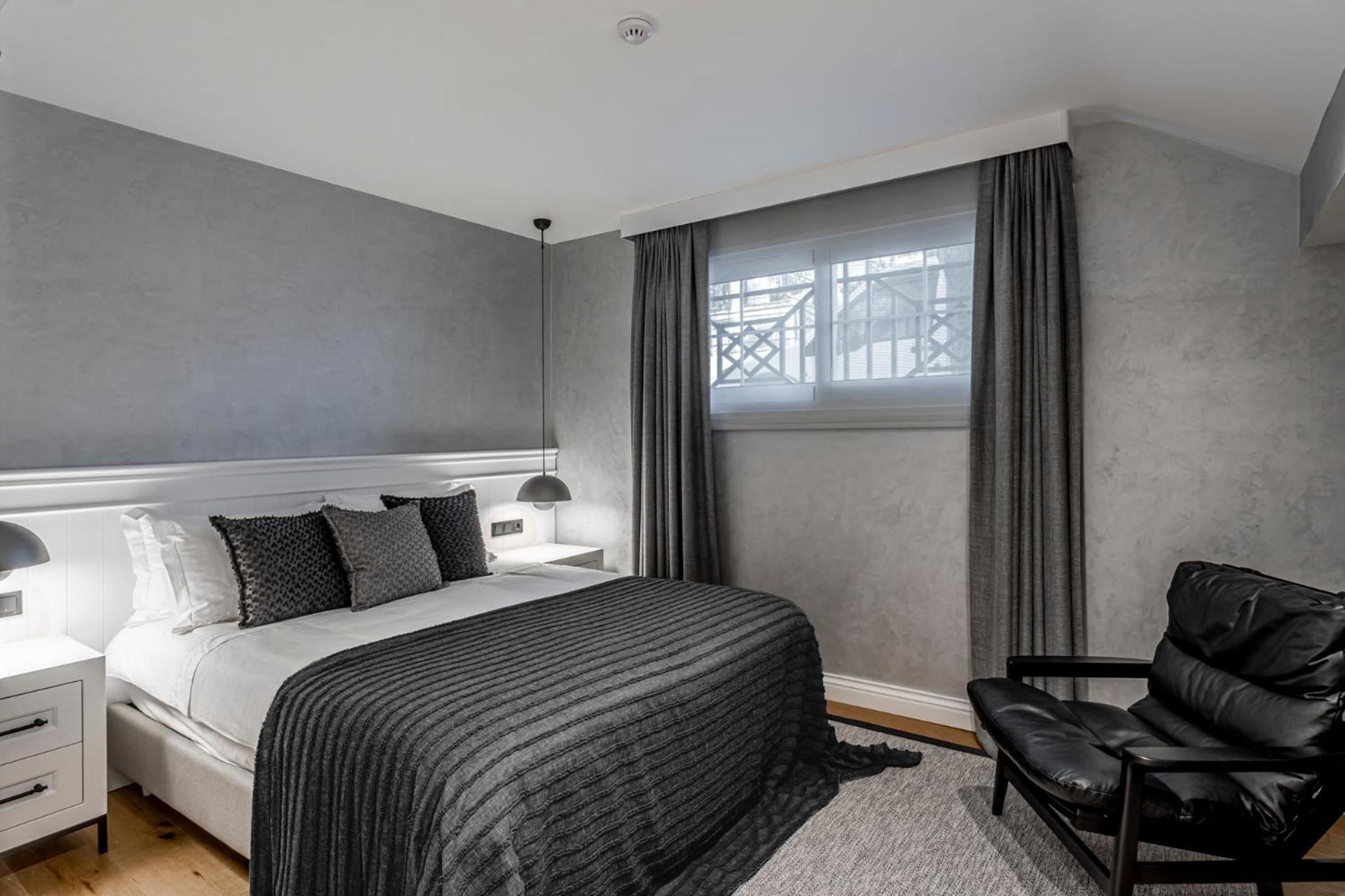 Hotel Ena Boutique & Residences 4*